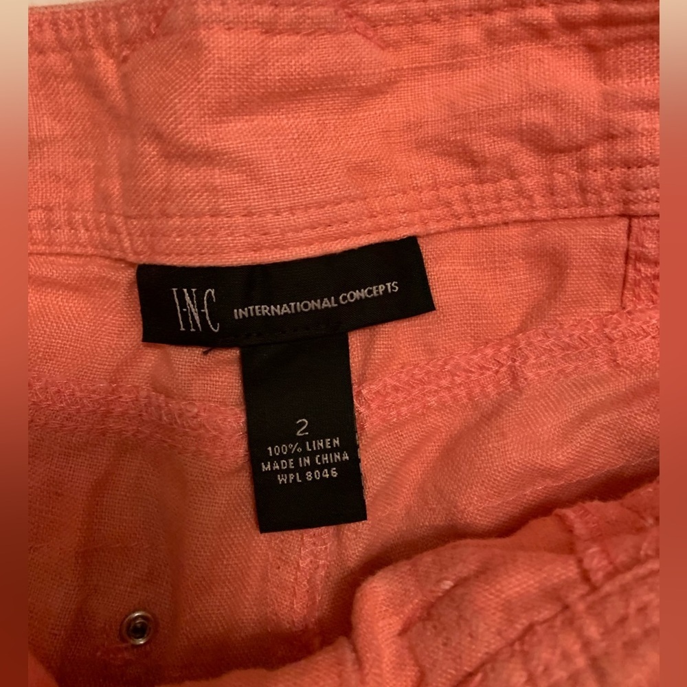 INC women’s shorts, size 2 - Picture 3 of 6